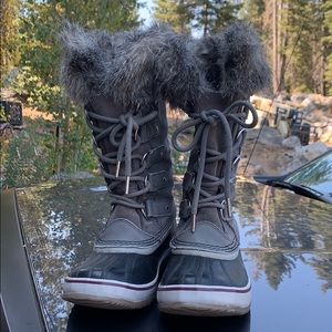 Grey, W’s Sorel Joan of Arctic Snow boot in Quarry